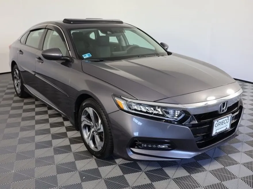 2018 Honda Accord EX photo 1