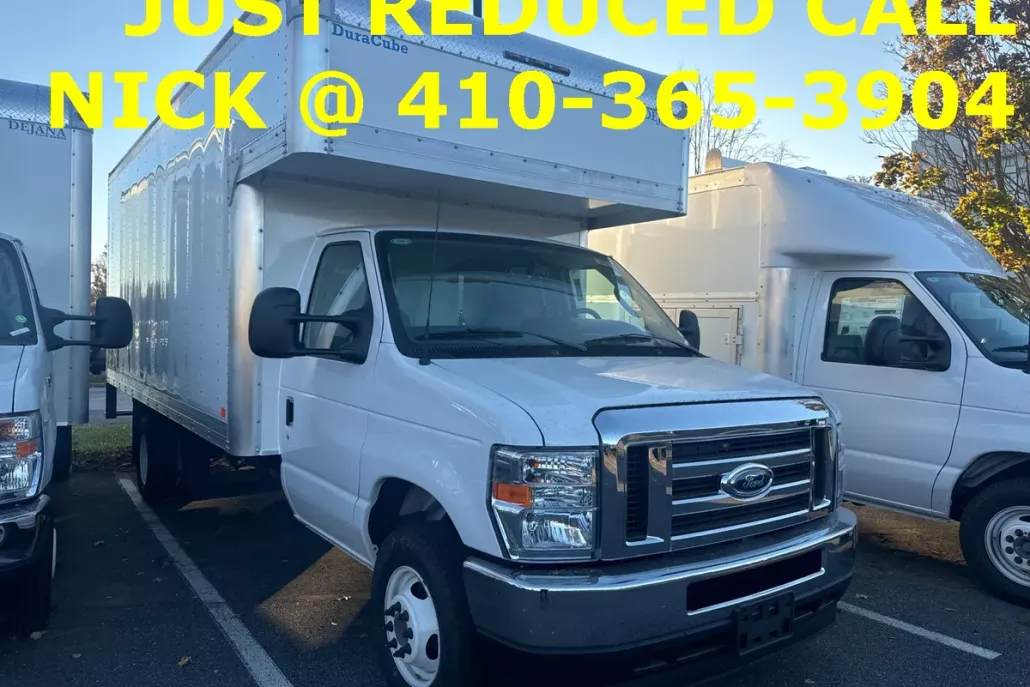 2025 Ford E-350 photo 1
