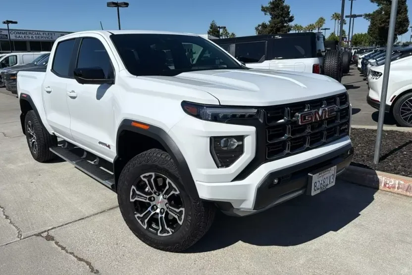 2023 Gmc Canyon AT4 photo 1