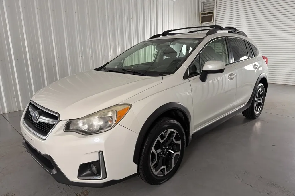 2017 Subaru Crosstrek 2.0i Premium photo 1