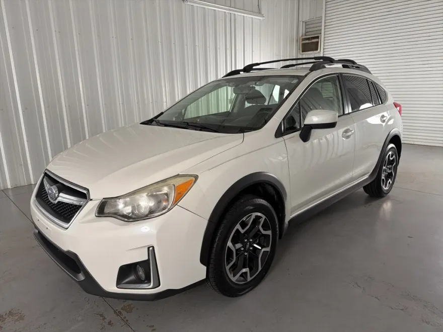 2017 Subaru Crosstrek 2.0i Premium photo 1