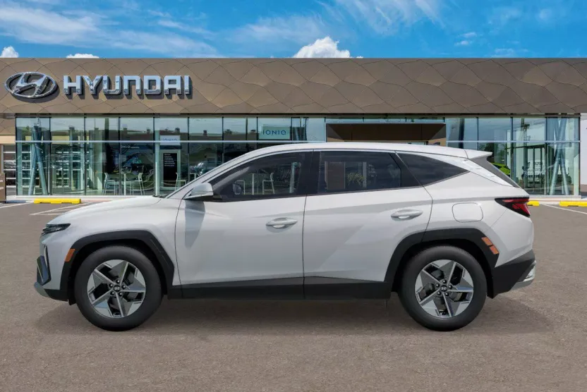 2026 Hyundai Tucson Hybrid SEL Convenience photo 1