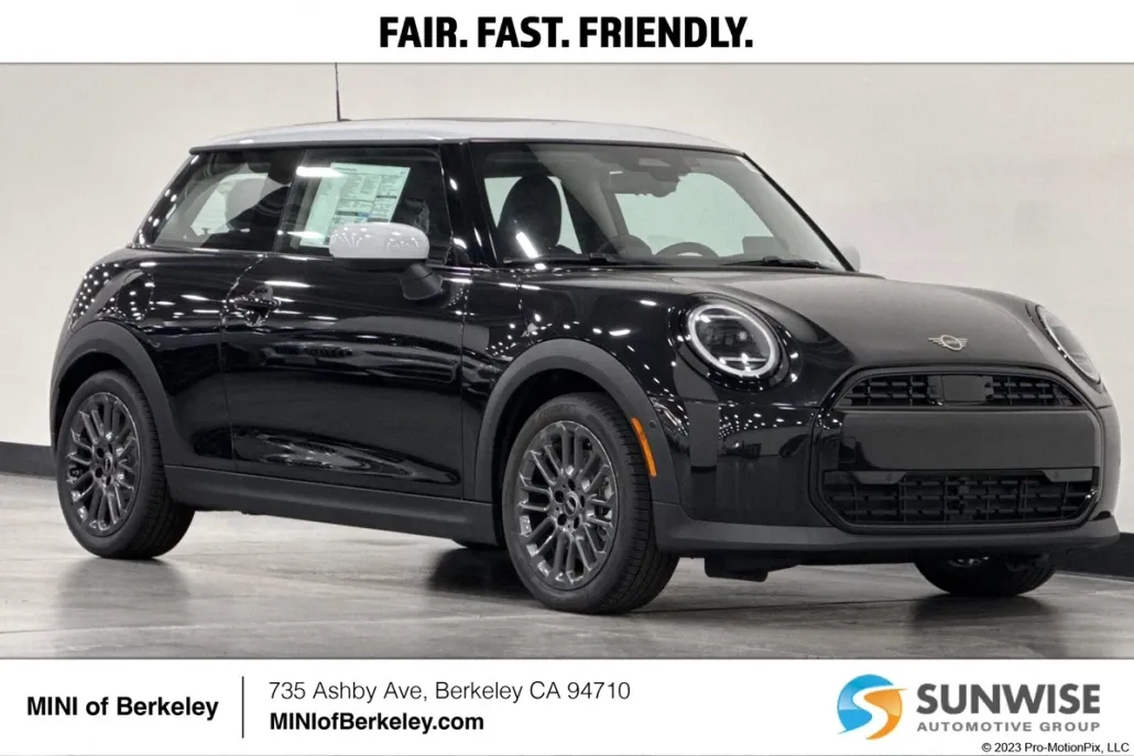 2025 Mini Cooper 2 Door Hardtop Signature photo 1