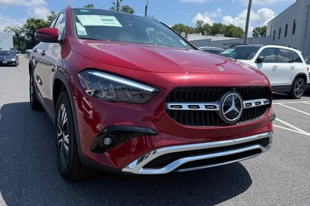 2026 Mercedes Benz GLA 250 4MATIC photo 1