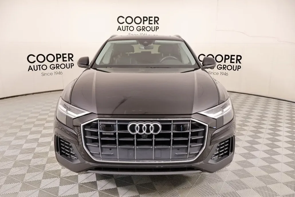 2022 Audi Q8 55 Premium Plus photo 1