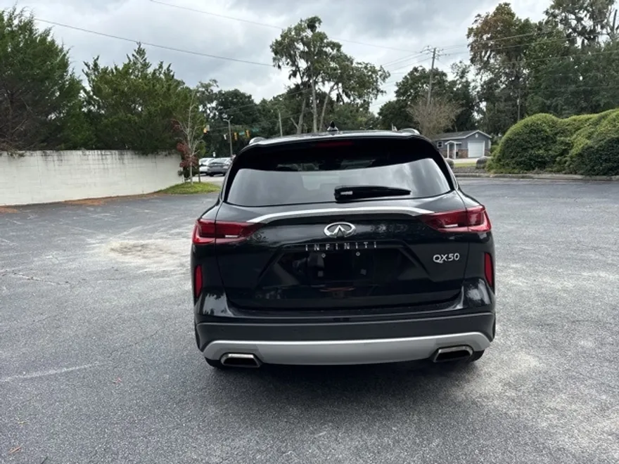 2024 Infiniti QX50 Luxe photo 1