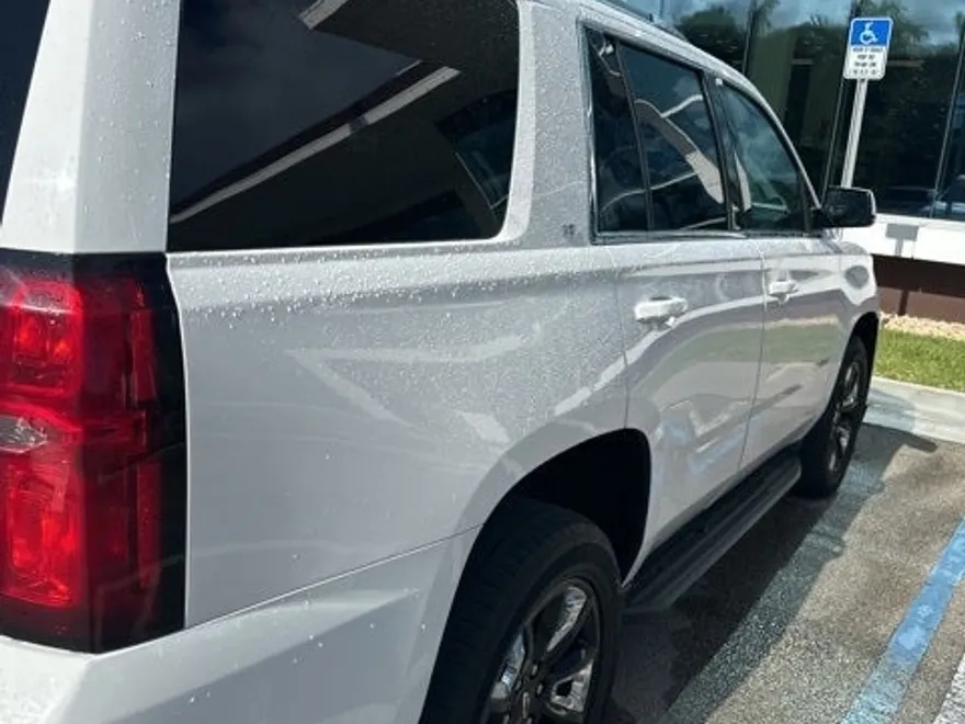 2020 Chevrolet Tahoe LT photo 1