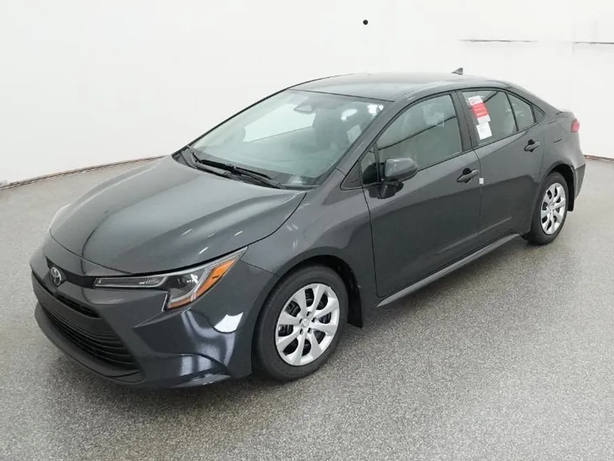 2026 Toyota Corolla LE photo 1