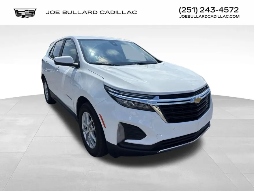 2023 Chevrolet Equinox LT photo 1