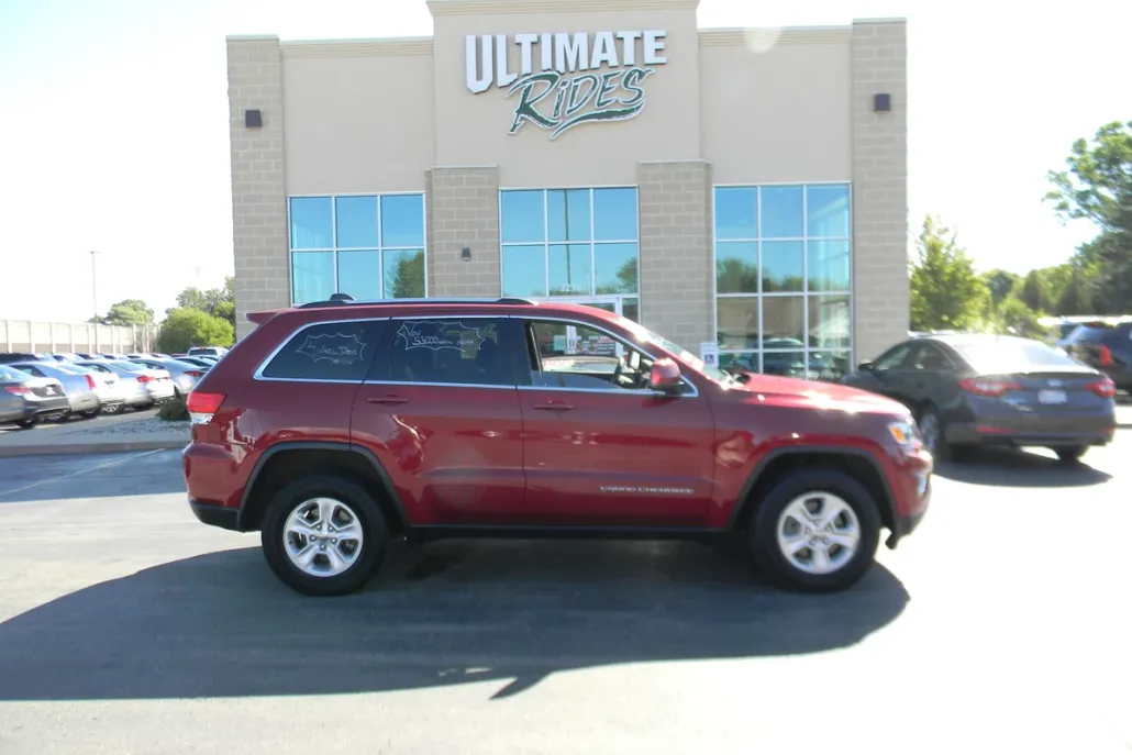 2015 Jeep Grand Cherokee Laredo photo 1