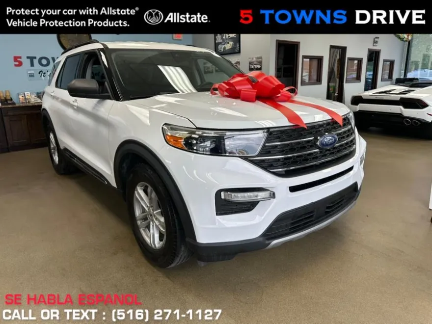 2020 Ford Explorer XLT photo 1