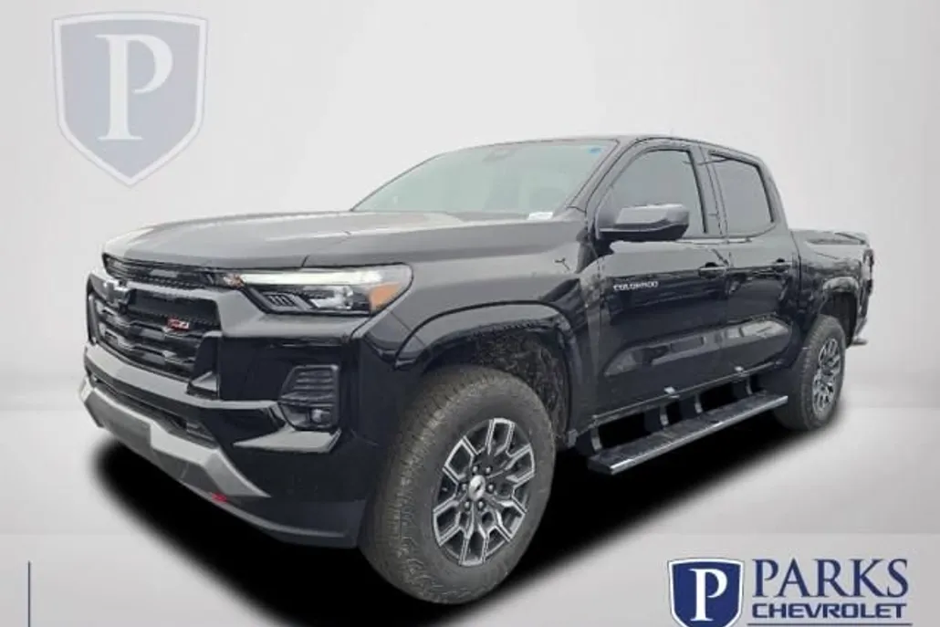 2025 Chevrolet Colorado Z71 photo 1
