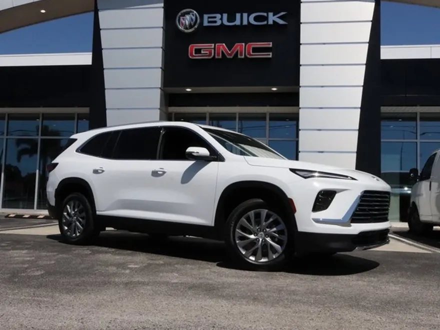 2025 Buick Enclave Preferred photo 1
