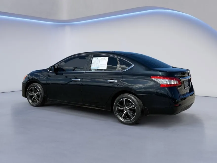 2013 Nissan Sentra S photo 1