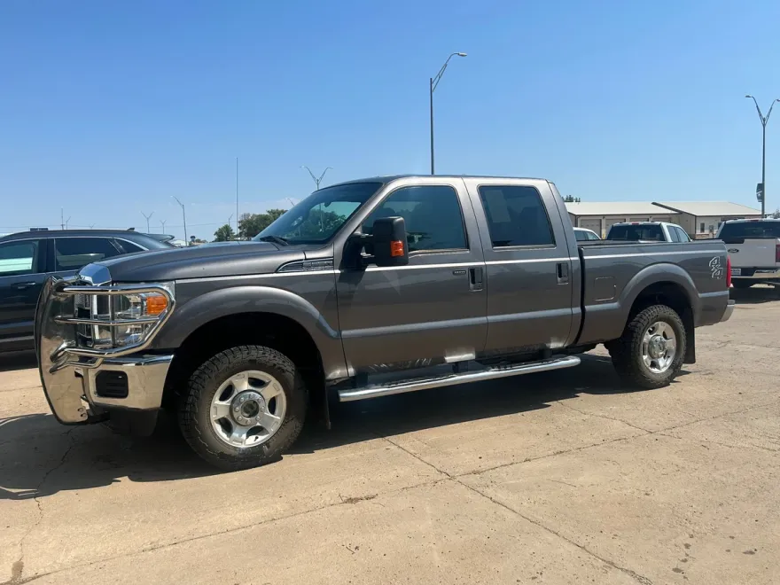 2012 Ford F-250 XLT photo 1