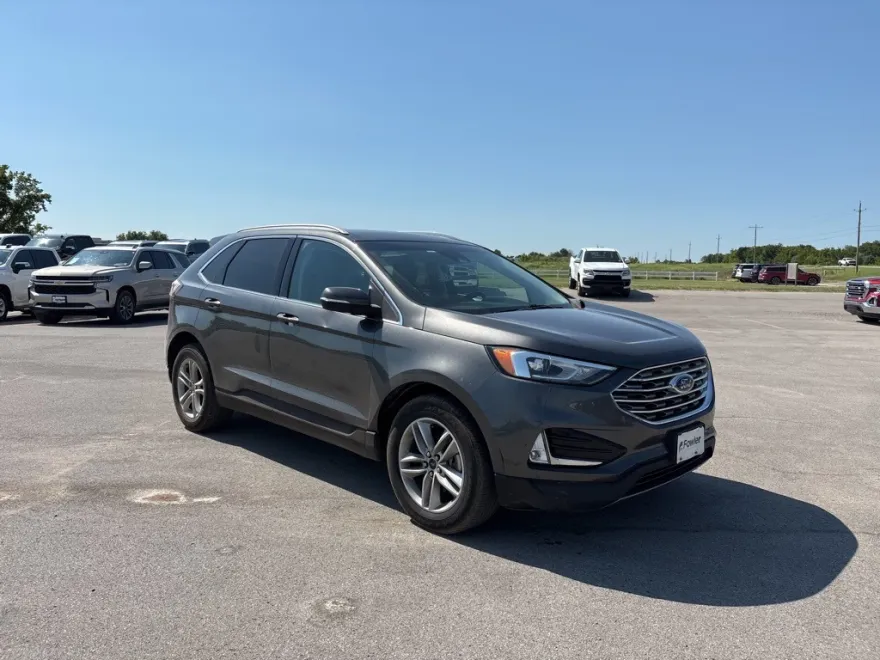 2019 Ford Edge SEL photo 1