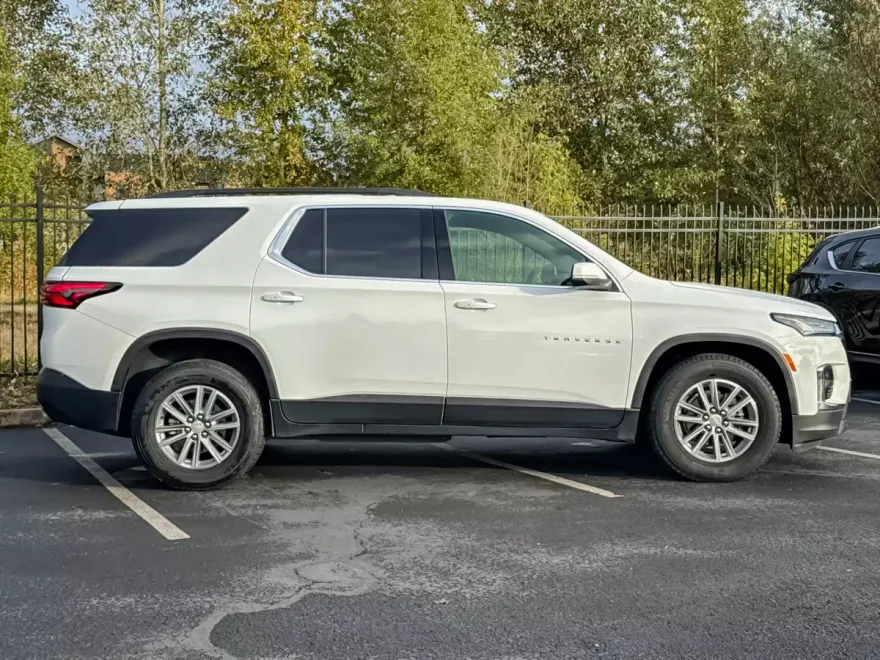 2022 Chevrolet Traverse photo 1