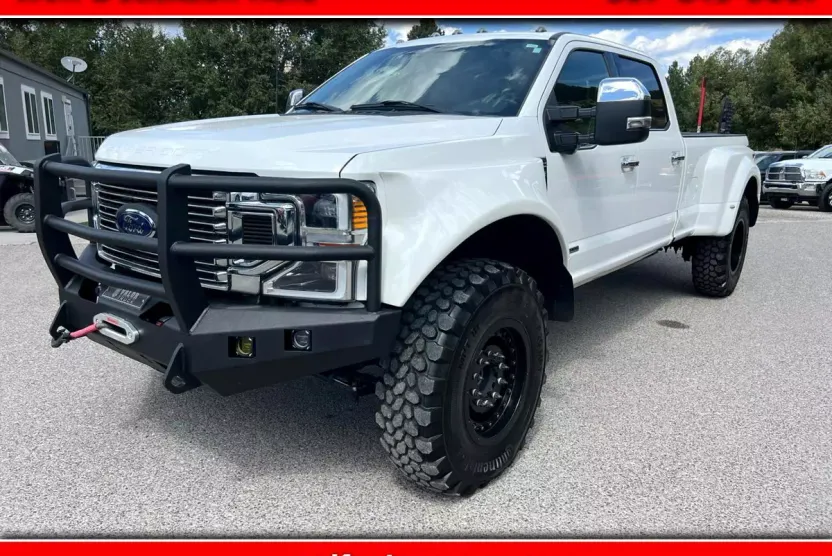 2022 Ford F-450 Platinum photo 1
