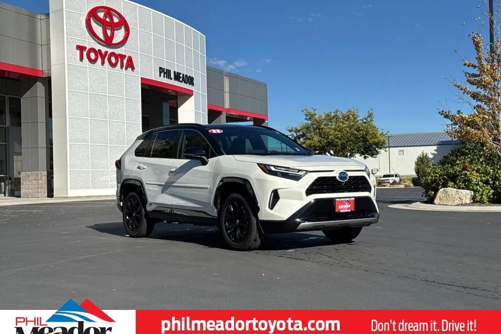 2022 Toyota RAV4 Hybrid XSE photo 1