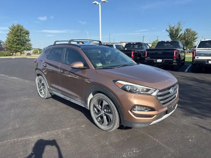 2017 Hyundai Tucson Limited photo 1