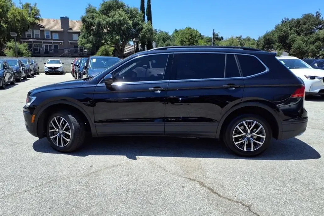 2019 Volkswagen Tiguan SE photo 1