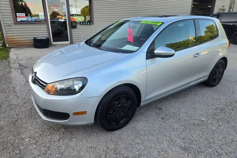 2011 Volkswagen Golf 2.5L photo 1
