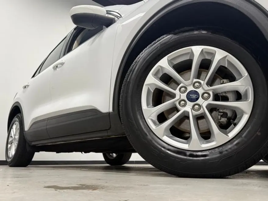2020 Ford Escape SE photo 1