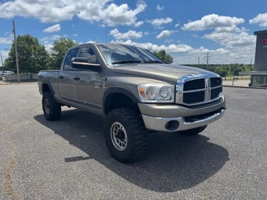2007 Dodge Ram SLT photo 1