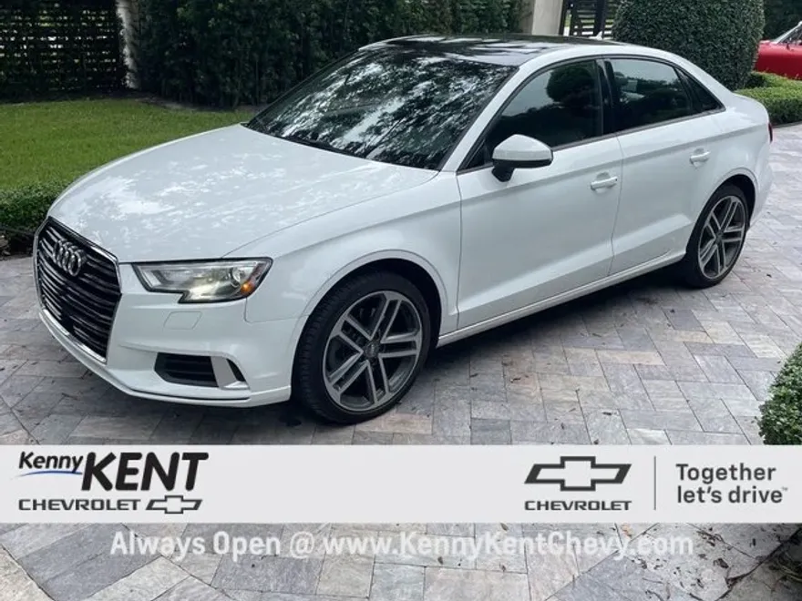 2018 Audi A3 2.0T Premium photo 1