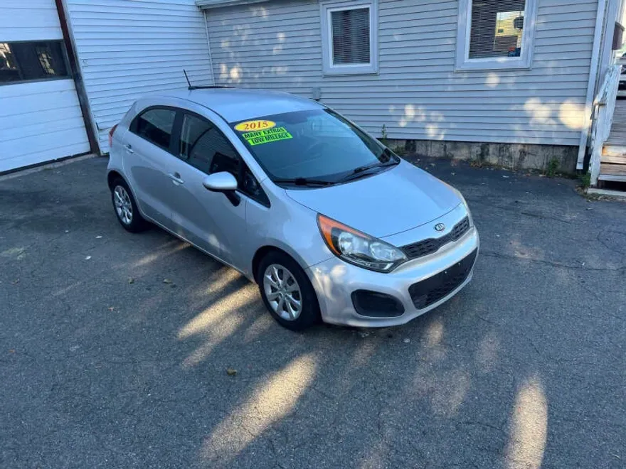 2015 Kia Rio LX photo 1