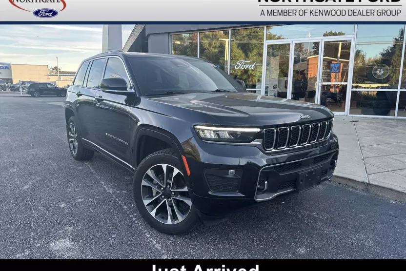 2022 Jeep Grand Cherokee Overland photo 1