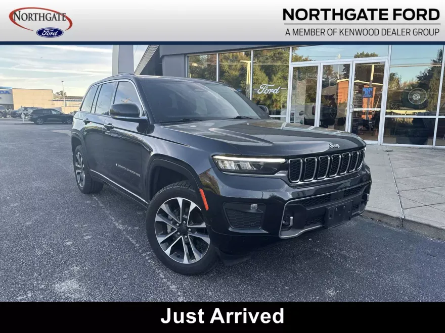 2022 Jeep Grand Cherokee Overland photo 1