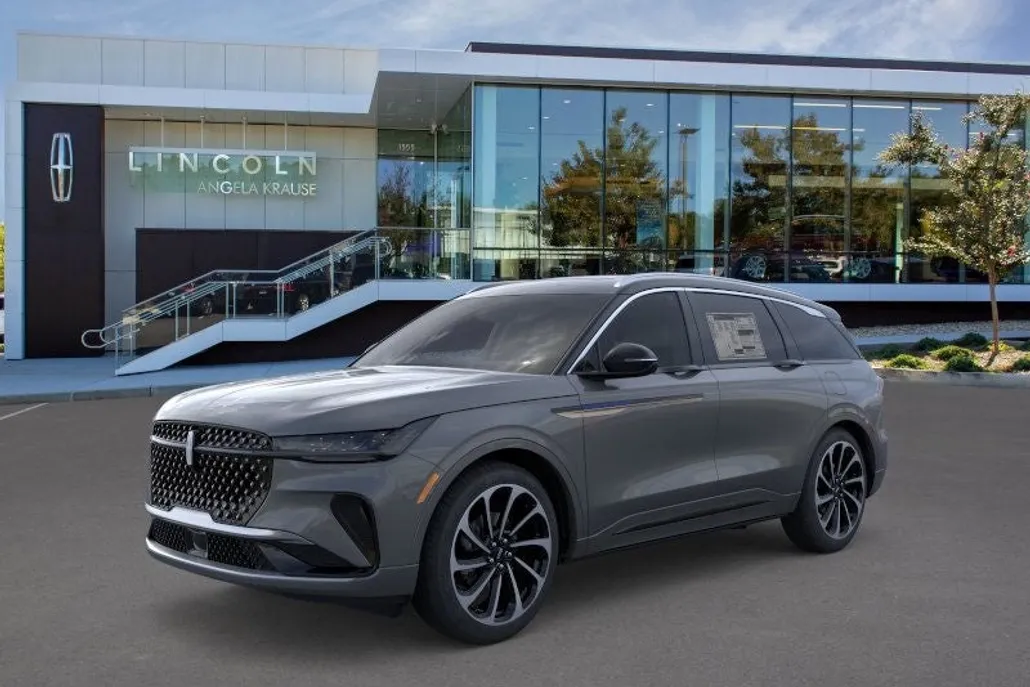 2025 Lincoln Nautilus Black Label photo 1