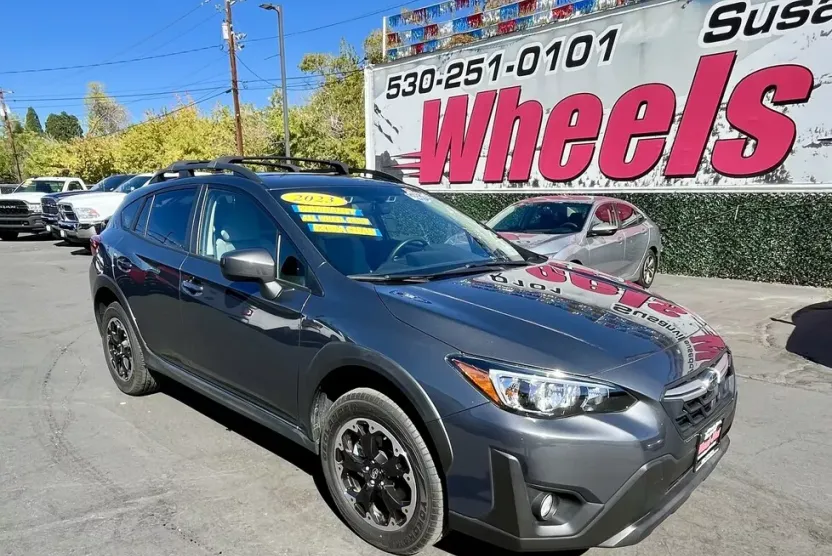 2023 Subaru Crosstrek Premium photo 1