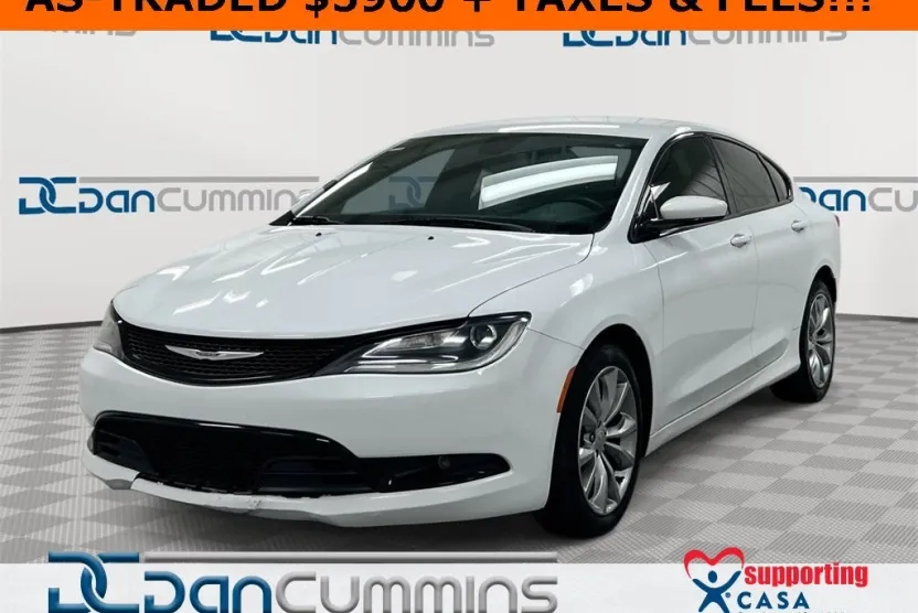 2016 Chrysler 200 S photo 1