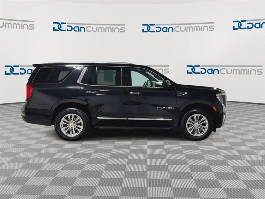 2023 Gmc Yukon SLT photo 1