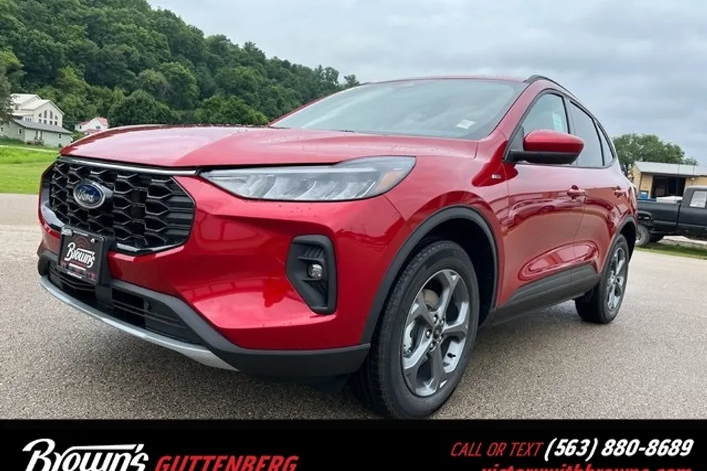 2025 Ford Escape Hybrid ST-Line Select photo 1