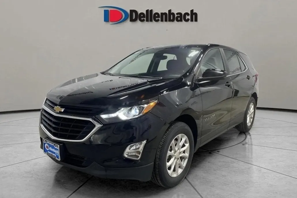 2021 Chevrolet Equinox LT photo 1