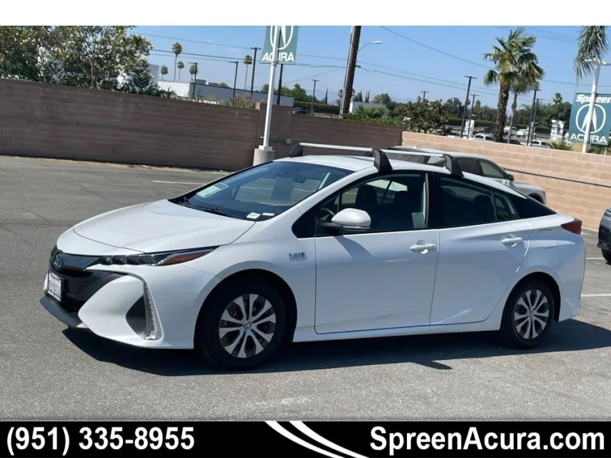 2022 Toyota Prius Prime XLE photo 1