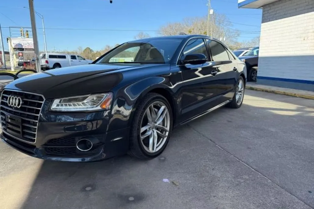 2017 Audi A8 L 3.0T Quattro photo 1