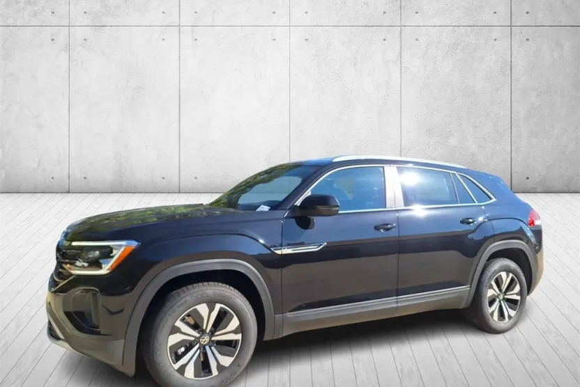 2026 Volkswagen Atlas Cross Sport SE photo 1