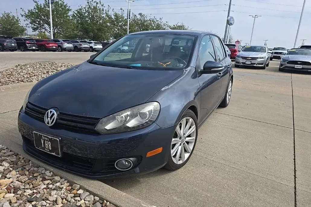 2012 Volkswagen Golf TDI photo 1