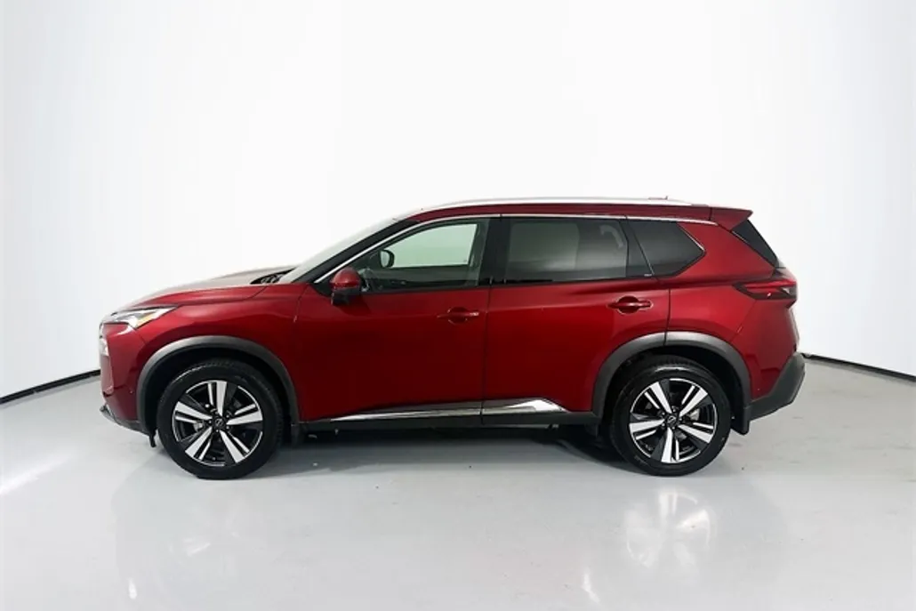2023 Nissan Rogue SL photo 1