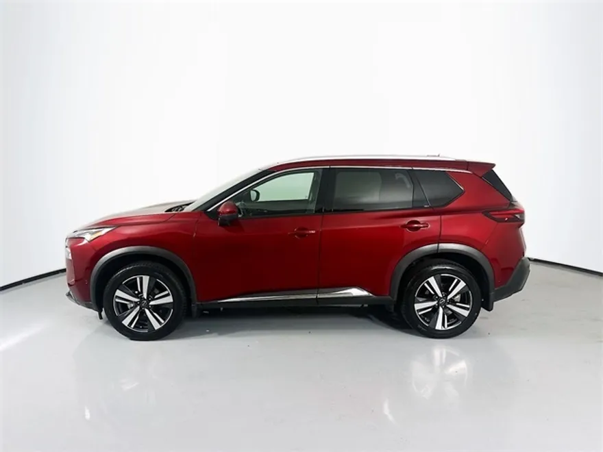 2023 Nissan Rogue SL photo 1