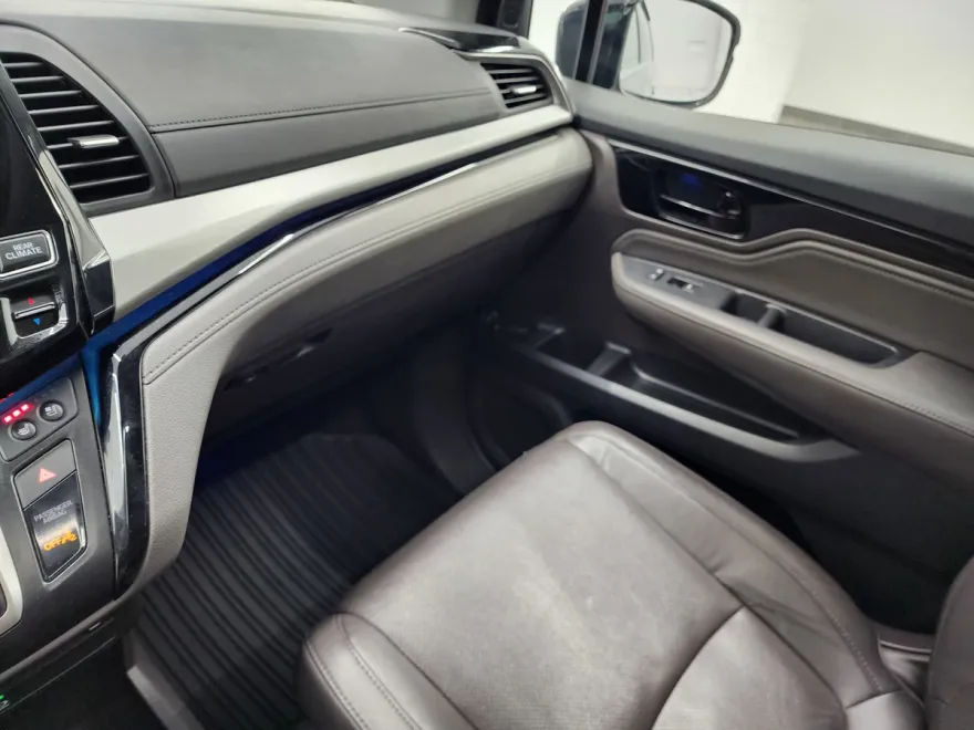 2019 Honda Odyssey Elite photo 1
