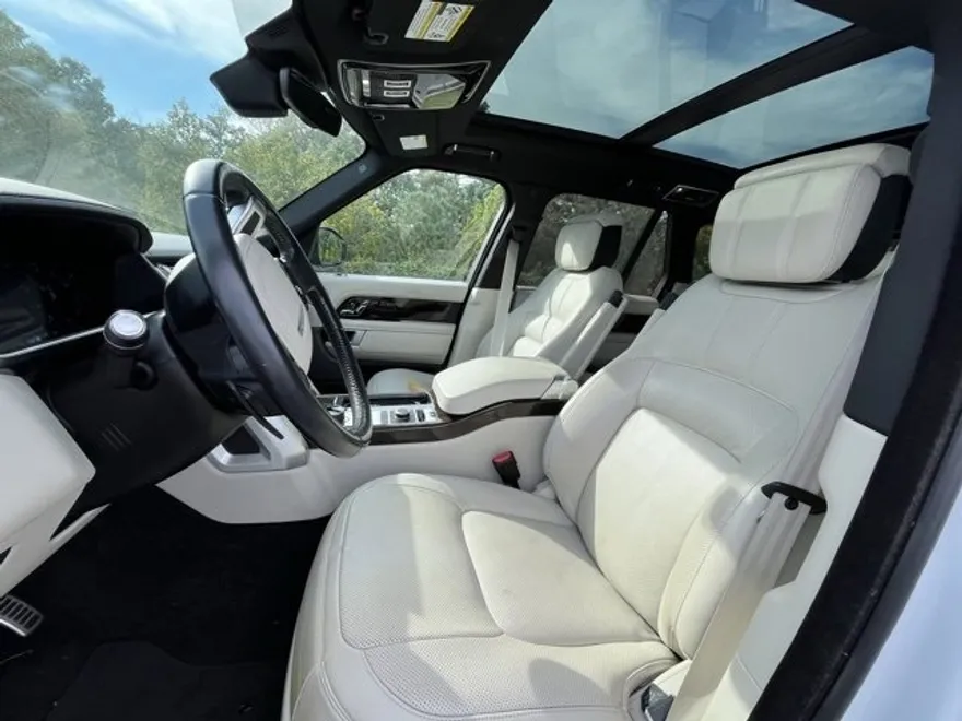 2021 Land Rover Range Rover P525 HSE HSE Westminster Edition photo 1