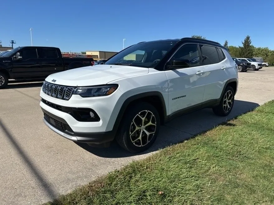 2024 Jeep Compass Limited photo 1