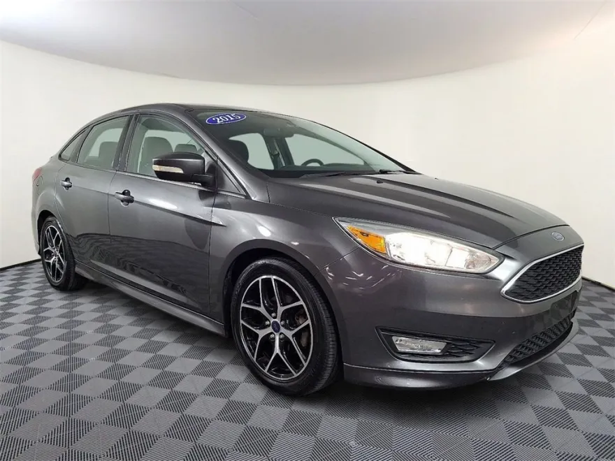 2015 Ford Focus SE photo 1
