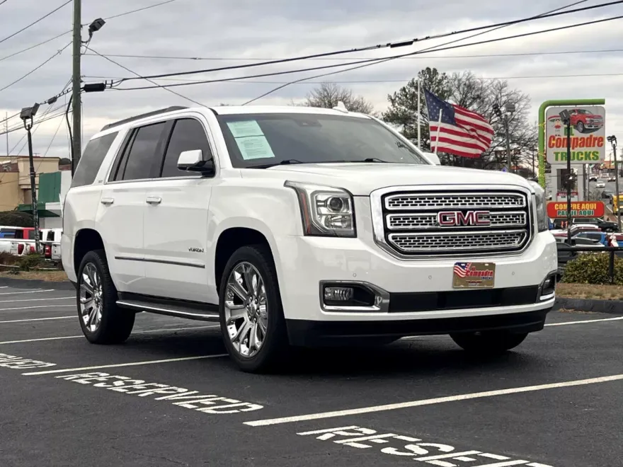 2016 Gmc Yukon SLT photo 1