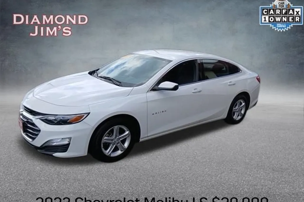 2023 Chevrolet Malibu LS photo 1